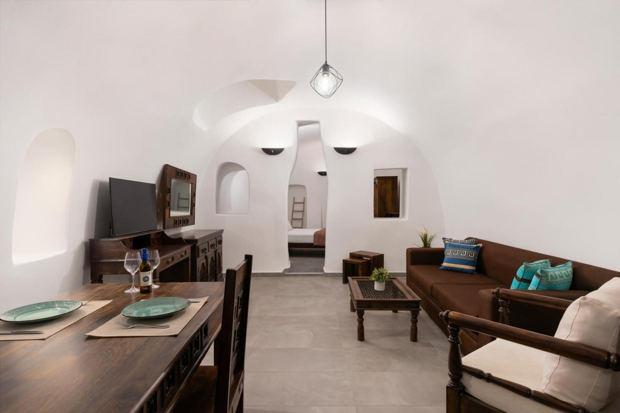 Enalion Suites Oia  Exterior photo