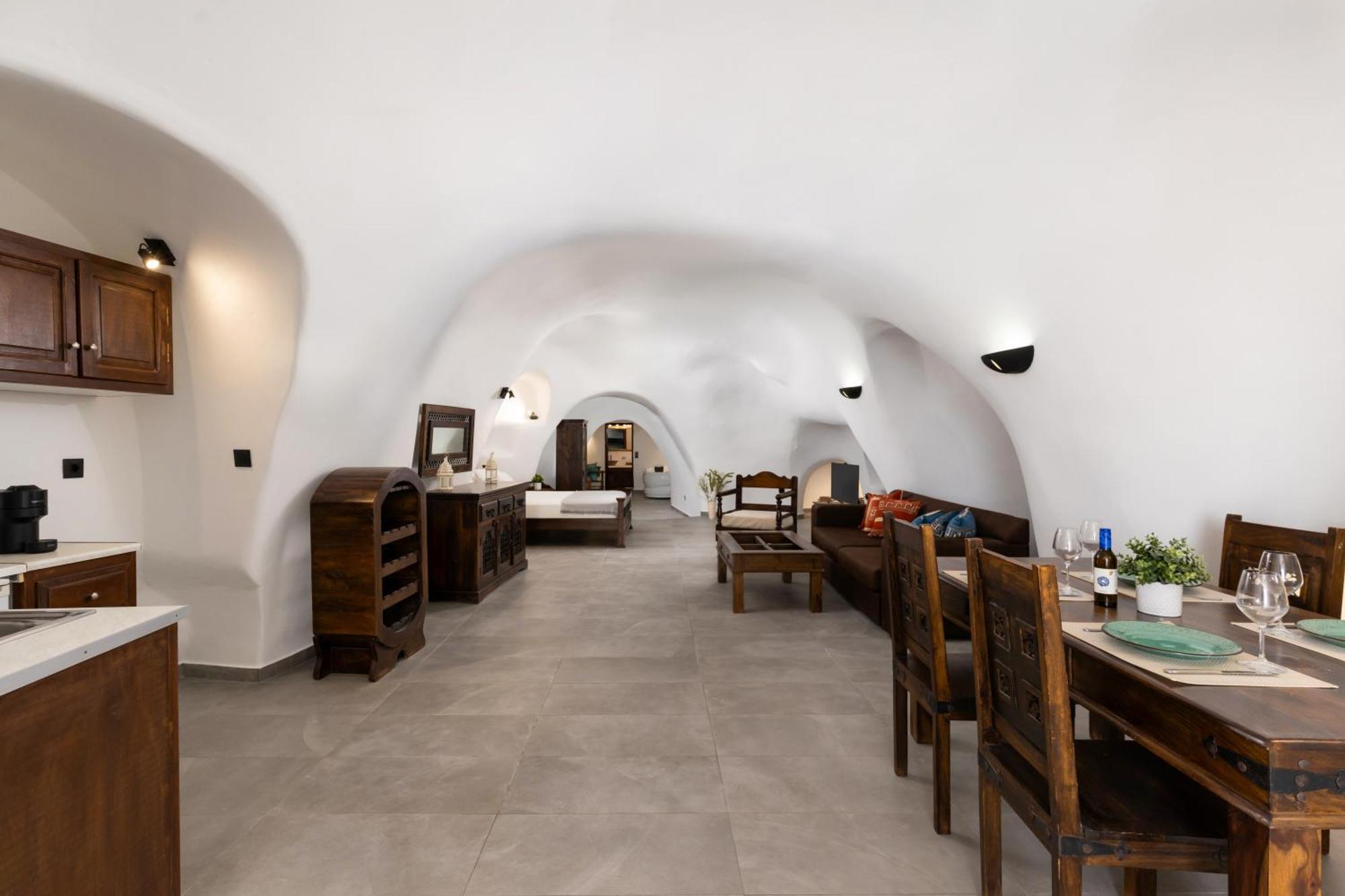 Enalion Suites Oia  Exterior photo