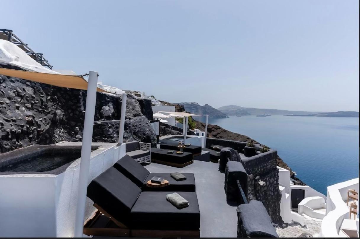 Enalion Suites Oia  Exterior photo