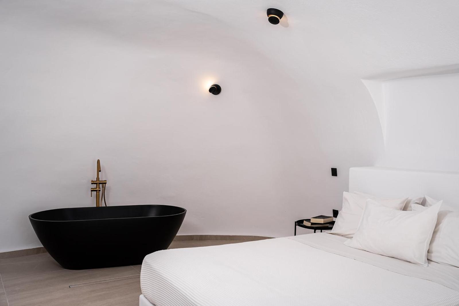 Enalion Suites Oia  Exterior photo